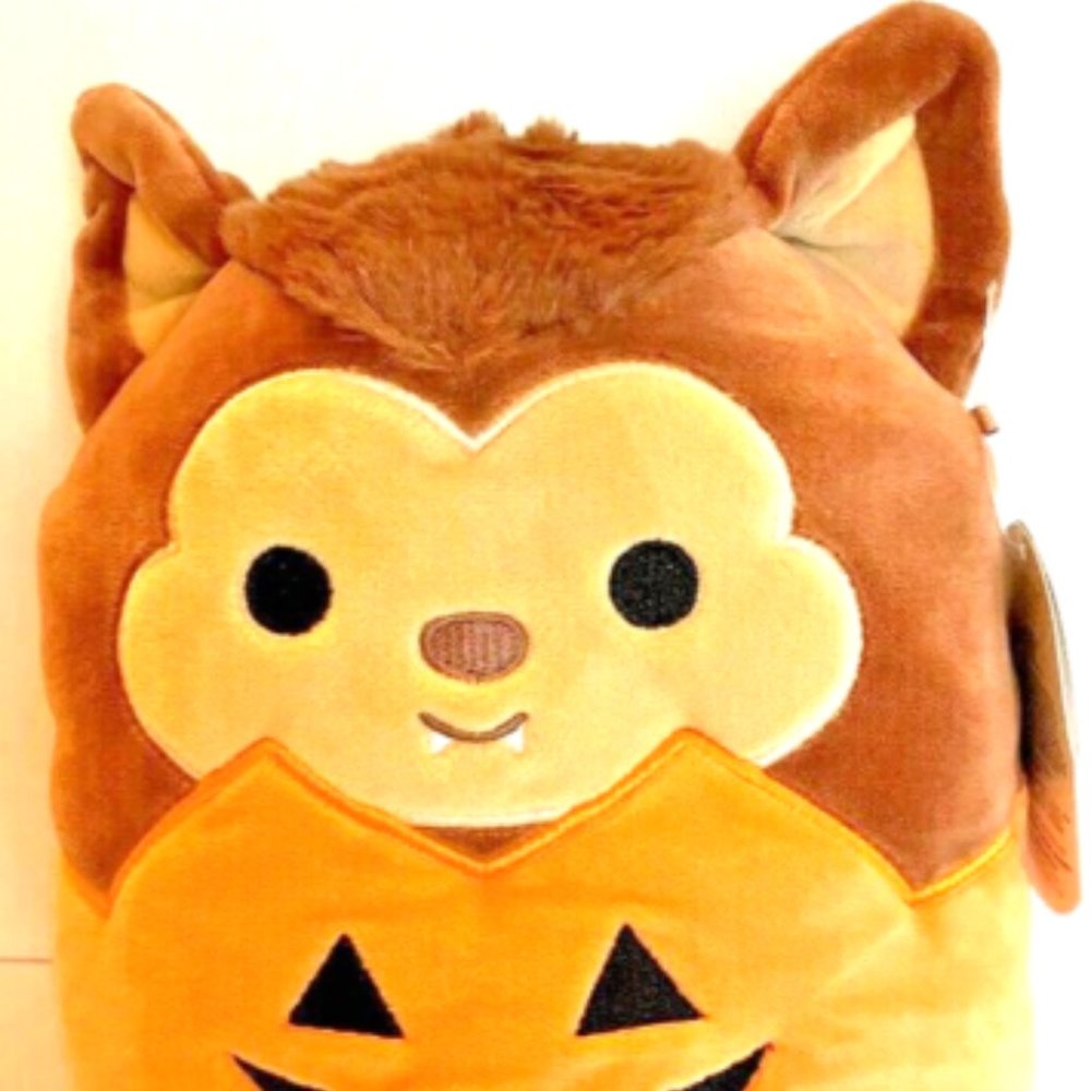 Squishmallow 8" Wade inside of Pumpkin Werewolf Halloween 2021 NWT HTF Kellytoy